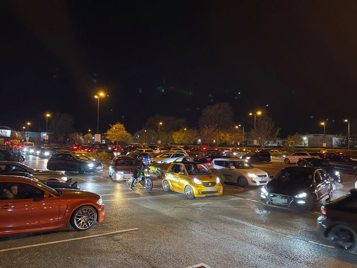 Top 20 Automotive Events and Car Shows Around the World - A Car Enthusiast's Dream